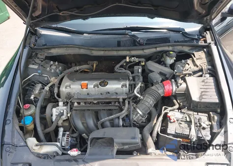 2011 Honda Accord 2.4 Se from USA, damaged, VIN 1HGCP2F61BA093030